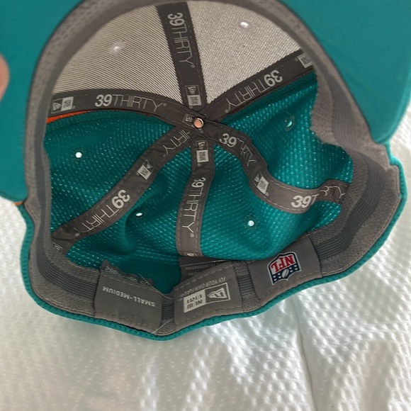 🏈🐬🧢Miami Dolphins Fitted Hat - Picture 3 of 7